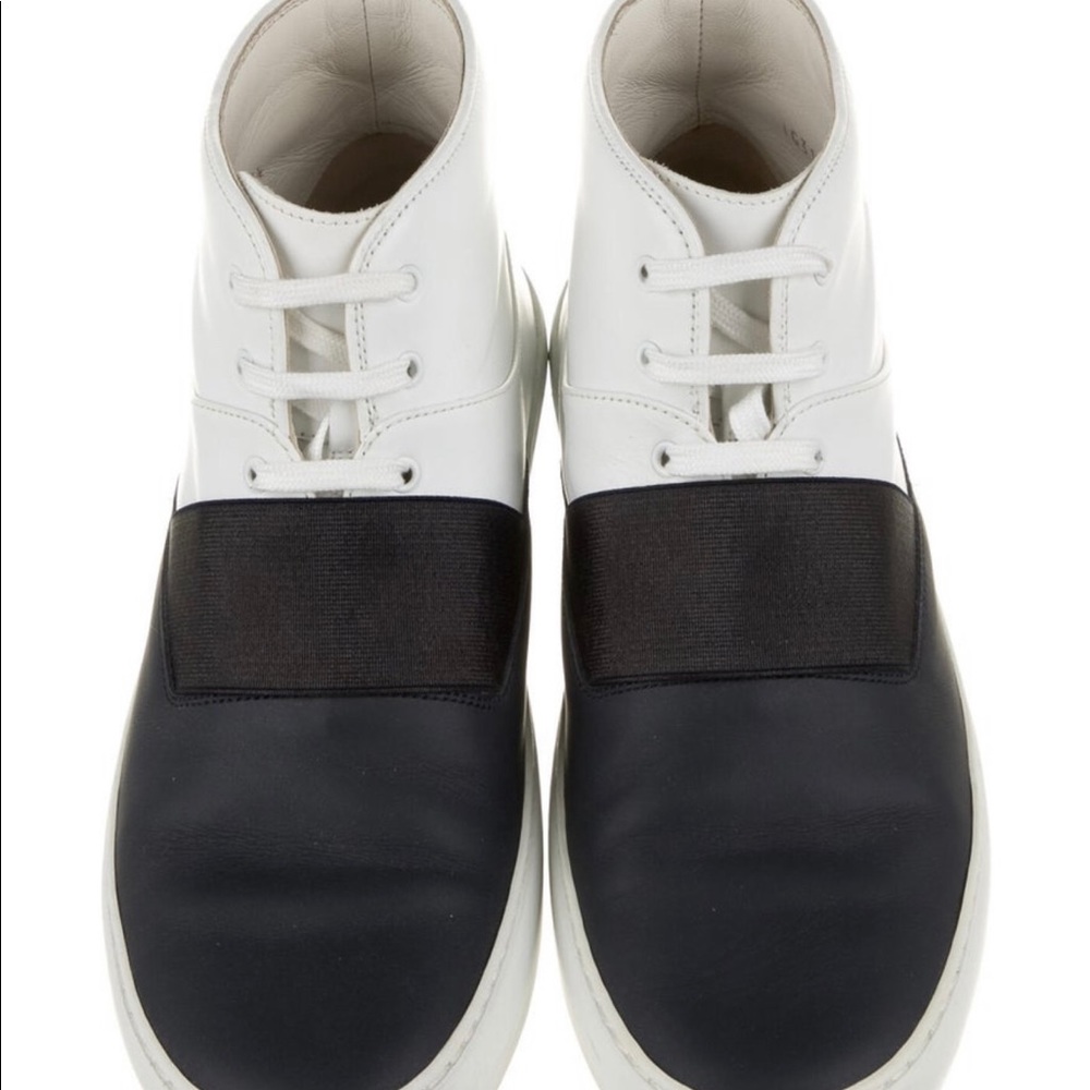 Rare Authentic Chanel Leather Sneakers - Picture 3 of 5